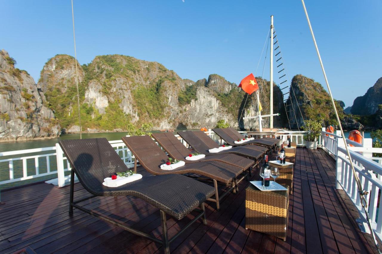 Golden Star Cruise Hotell Nan Giang Eksteriør bilde