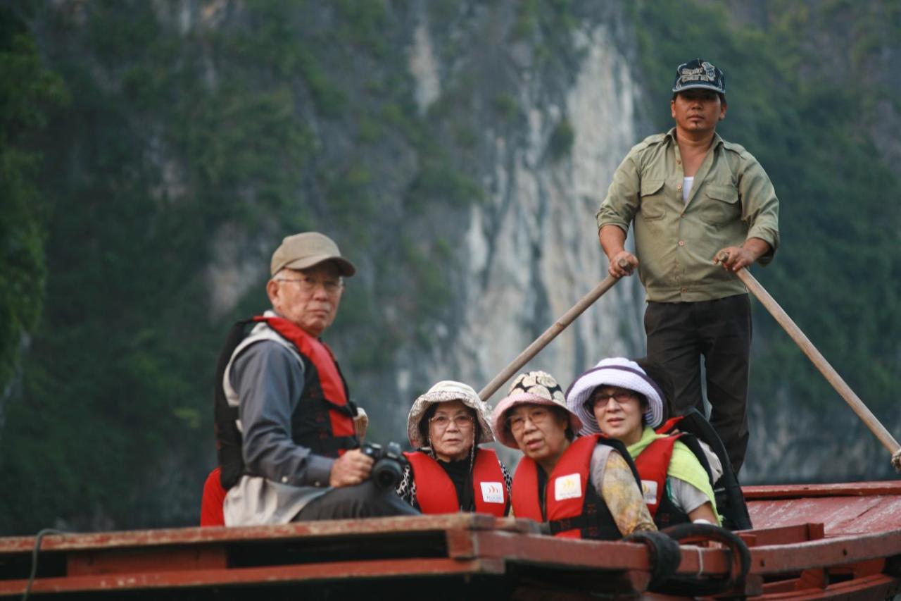 Golden Star Cruise Hotell Nan Giang Eksteriør bilde